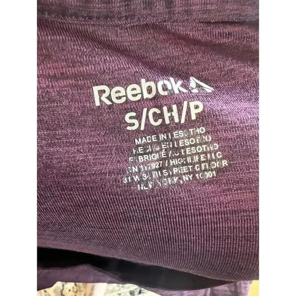 Reebok women top scoop bottom reflective, logo, long sleeve, running size small - Picture 6 of 6